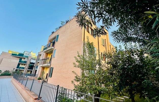 MIRANDOLA -IN VENDITA  ATTICO SIGNORILE IN CENTRO